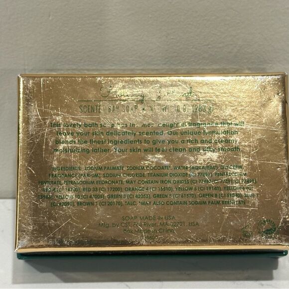 🩷3/$15🩷 Holiday Garland Scented Bar Soap 10 oz Creamy moisturizing lather - Picture 3 of 3